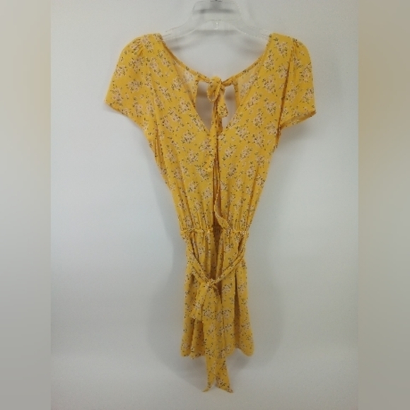 NWT American Eagle Yellow Floral Open Back Romper S Boho - Picture 8 of 15